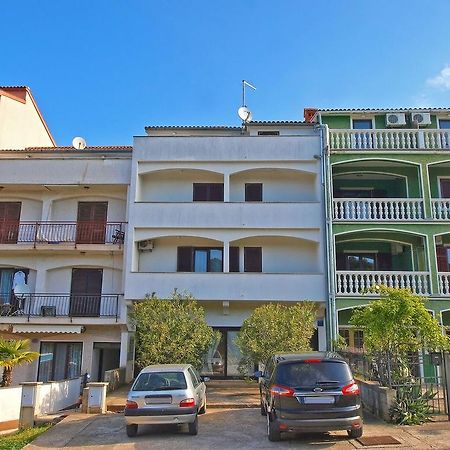 Apartments Dubravka 1315 เวอร์ซาร์ ภายนอก รูปภาพ
