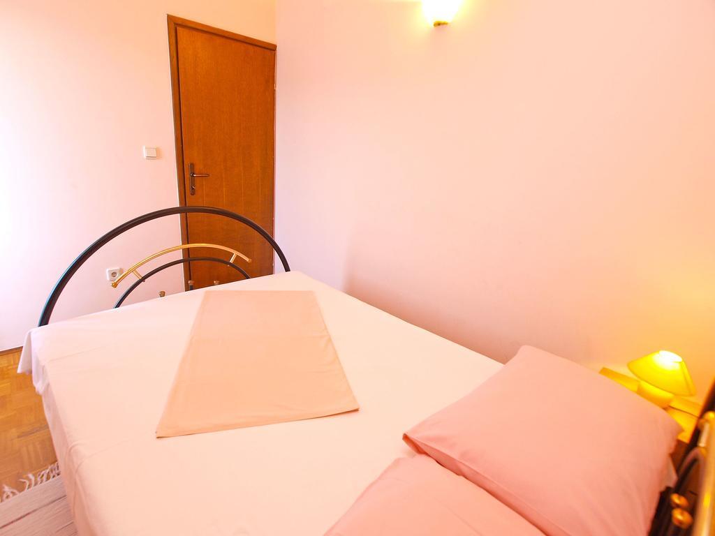 Apartments Dubravka 1315 เวอร์ซาร์ ภายนอก รูปภาพ