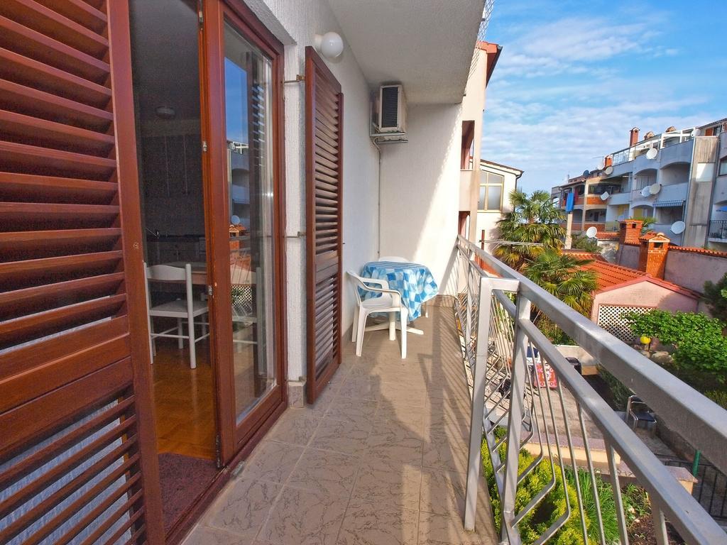 Apartments Dubravka 1315 เวอร์ซาร์ ภายนอก รูปภาพ