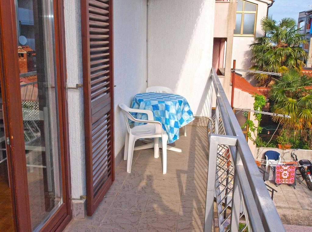 Apartments Dubravka 1315 เวอร์ซาร์ ภายนอก รูปภาพ