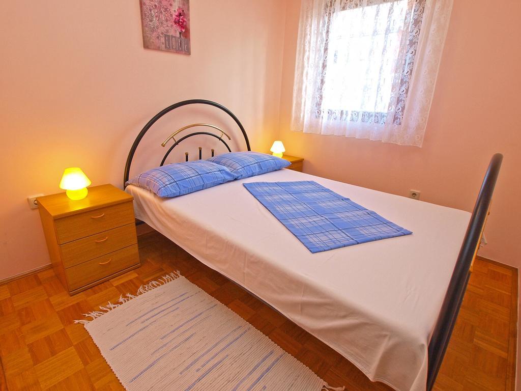 Apartments Dubravka 1315 เวอร์ซาร์ ภายนอก รูปภาพ