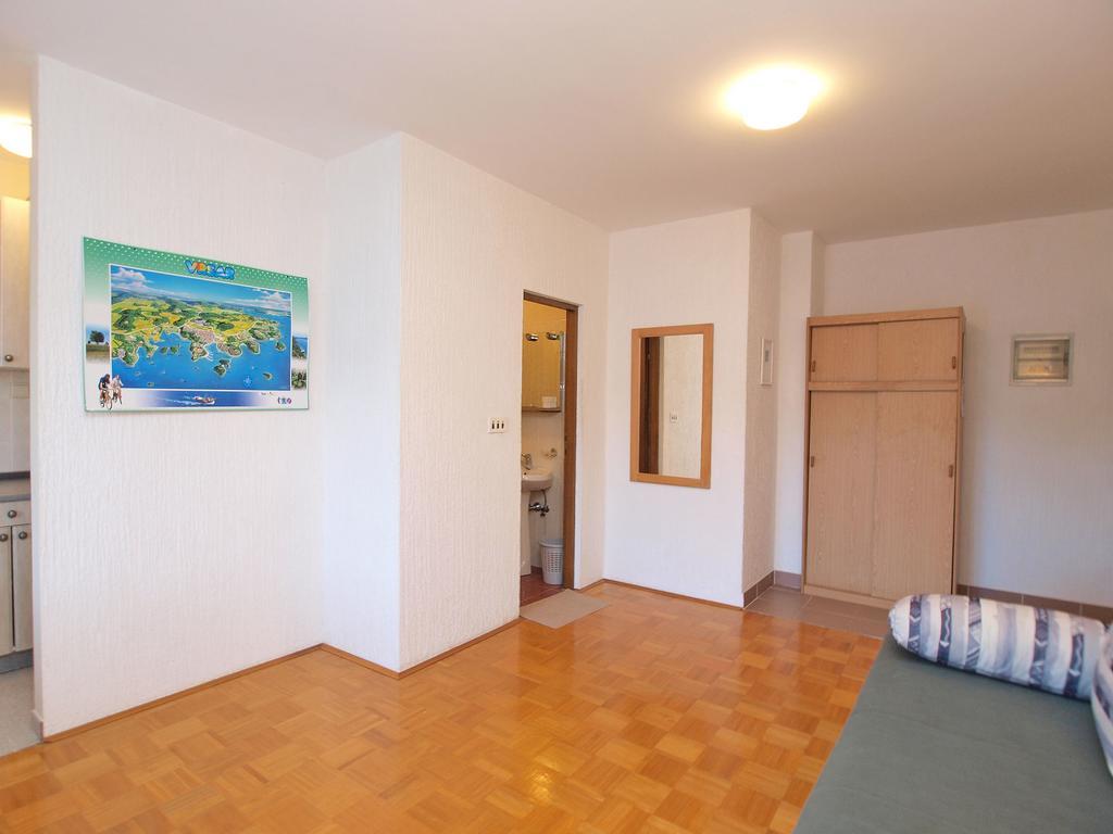 Apartments Dubravka 1315 เวอร์ซาร์ ภายนอก รูปภาพ